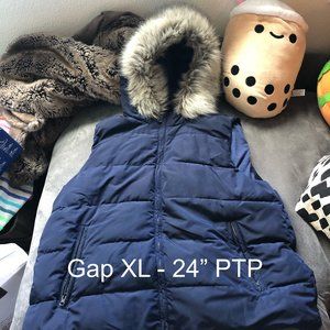 Gap Puffy Vest w/ Removeable Faux Fur Trim